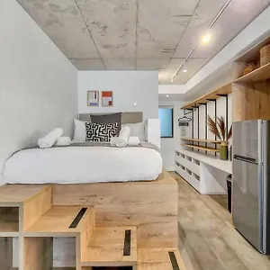 Secure Elegant Near Sea Point Apartment